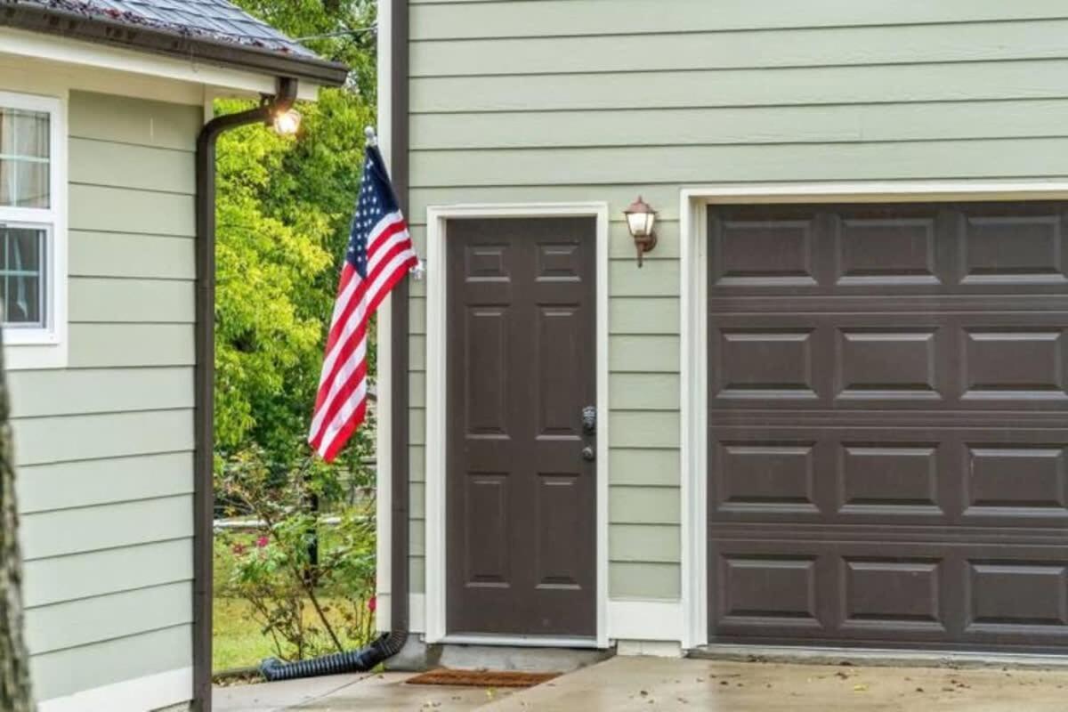 The Campbell Carriage House Apartment Clarksville Exterior foto