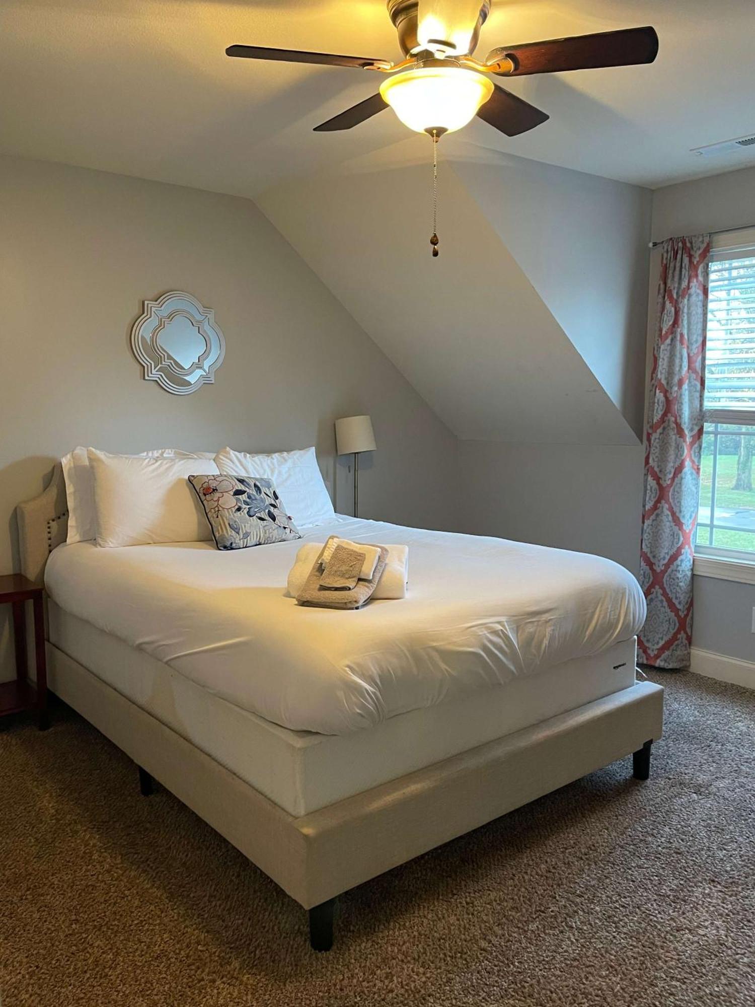 The Campbell Carriage House Apartment Clarksville Exterior foto